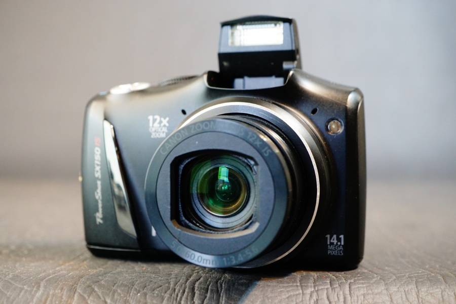 Canon PowerShot SX150 IS Digital Camera 14.1 Megapixel 12x Optical Zoom **Good Condition**