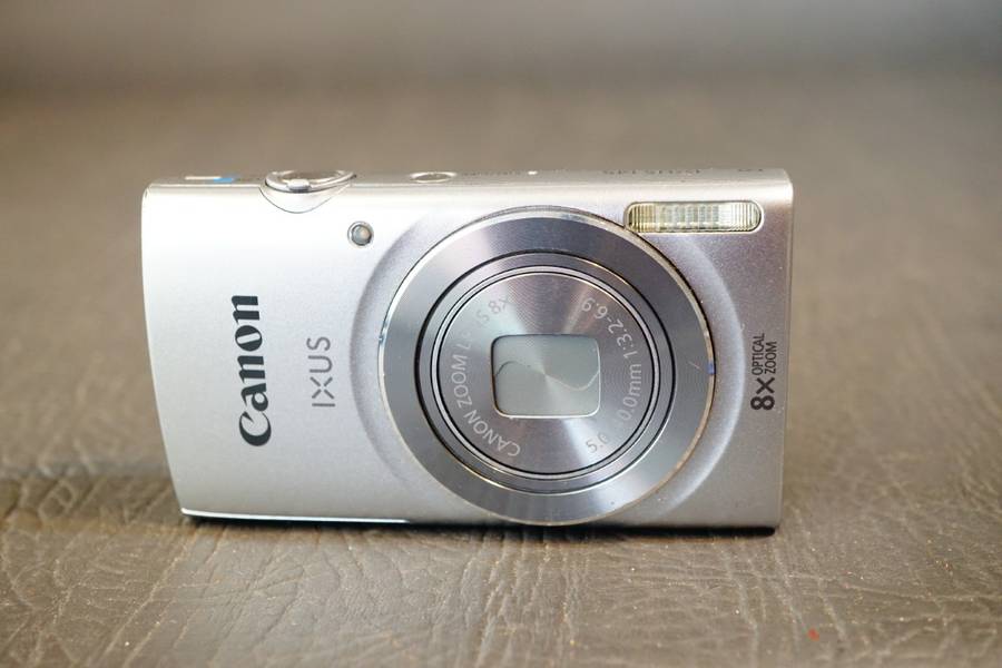 Canon Ixus 145 / ELPH 135 16.0MP Digital Compact Camera **Great Condition**