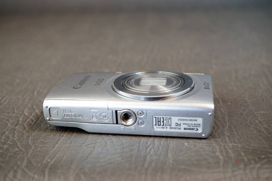 Canon Ixus 145 / ELPH 135 16.0MP Digital Compact Camera **Great Condition**