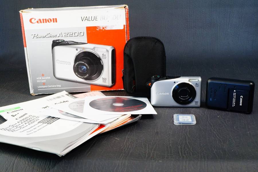 Canon PowerShot A2200 14.1MP Digital Camera Bundle in Original Boxes **Great Condition**