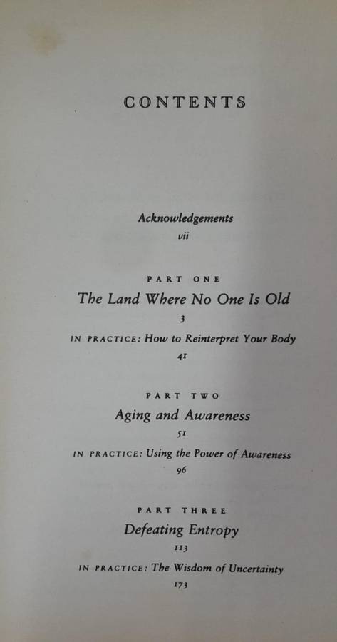 Ageless Body, Timeless Mind - Deepak Chopra (Paperback book with no dj)