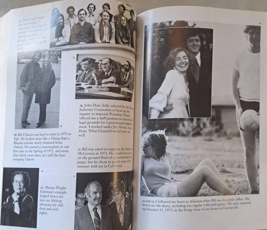 Living history - Hillary Rodham Clinton ( Hardcover)