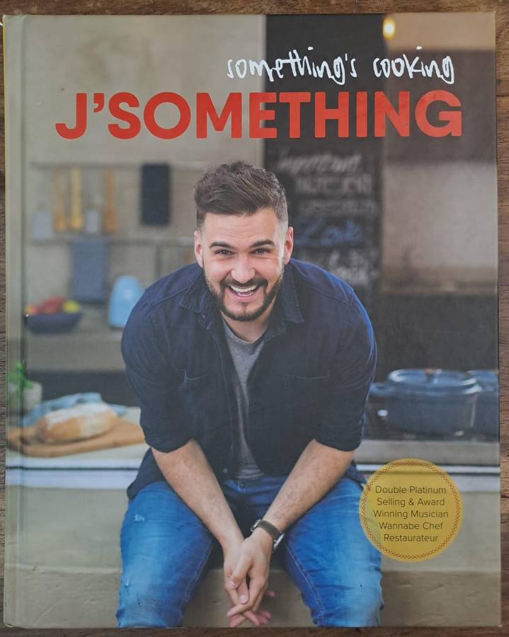 Something's cooking J'Something (Hard cover)