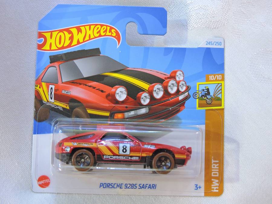 Hot Wheels PORSCHE 928 S Safari  ( Red #8 )