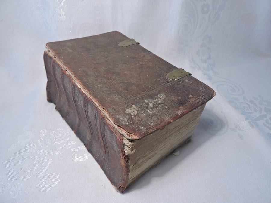 Dutch Bible Bijel Dated 1852 previously belonging to Jordaan Family
