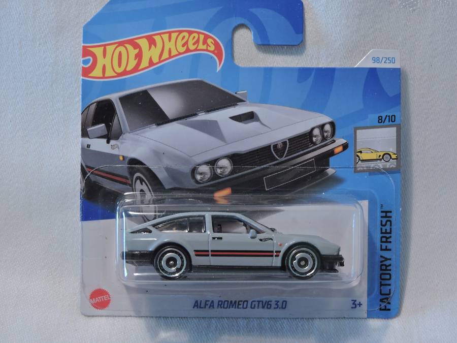 Hot Wheels ALFA ROMEO GTV 3.0  ( Grey )