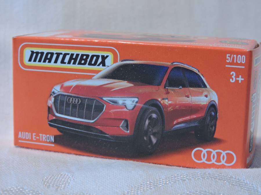 Matchbox AUDI E-TRON Mint in box ( Red )  Like Hot Wheels