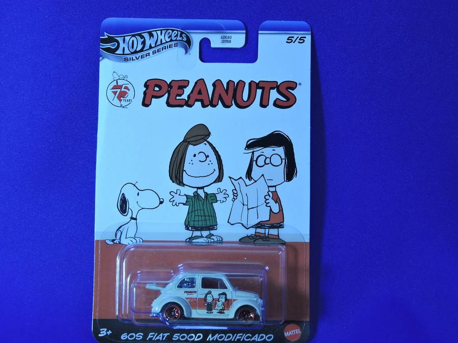 Hot Wheels FIAT 500D Moificado Peanuts  5/5 ( Cream )  Silver Series