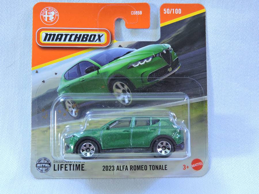 Matchbox ALFA ROMEO TONALE ( Green )  Like Hot Wheels