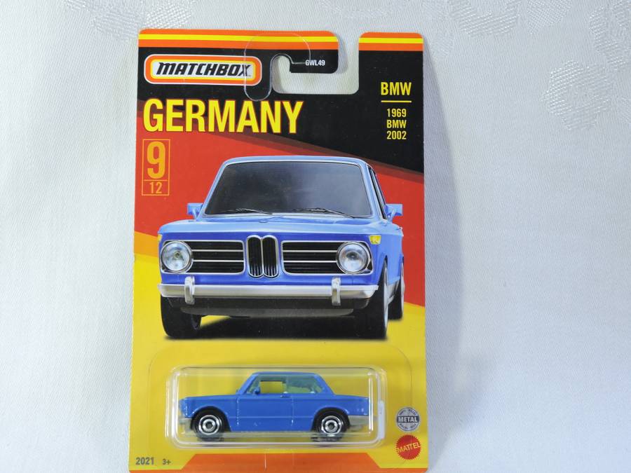 Matchbox BMW 2002 ( Blue ) Germany Long Card 9/12   like Hot Wheels