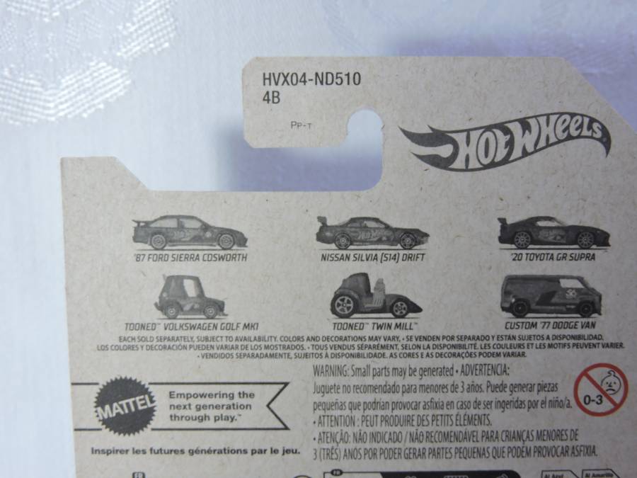 Hot Wheels FORD SIERRA COSWORTH  ( HW Green #56 ) Long Card 1/6