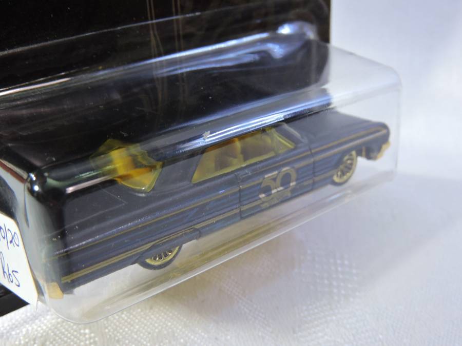 Hot Wheels CHEVY CHEVROLET 64 Impala ( Blue #50 )  Long Card