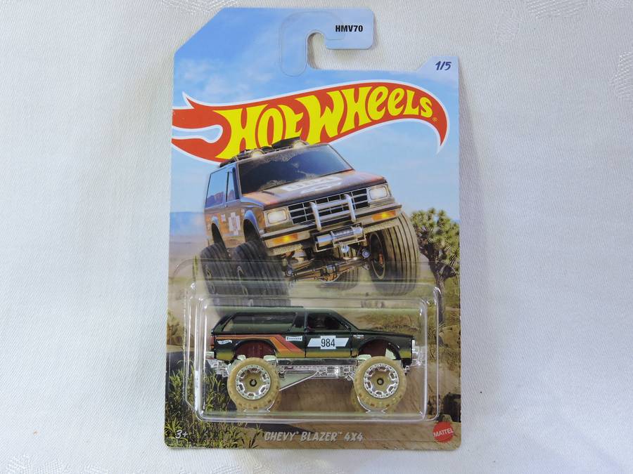 Hot Wheels CHEVY CHEVROLET Blazer 4x4  ( Black #984 )