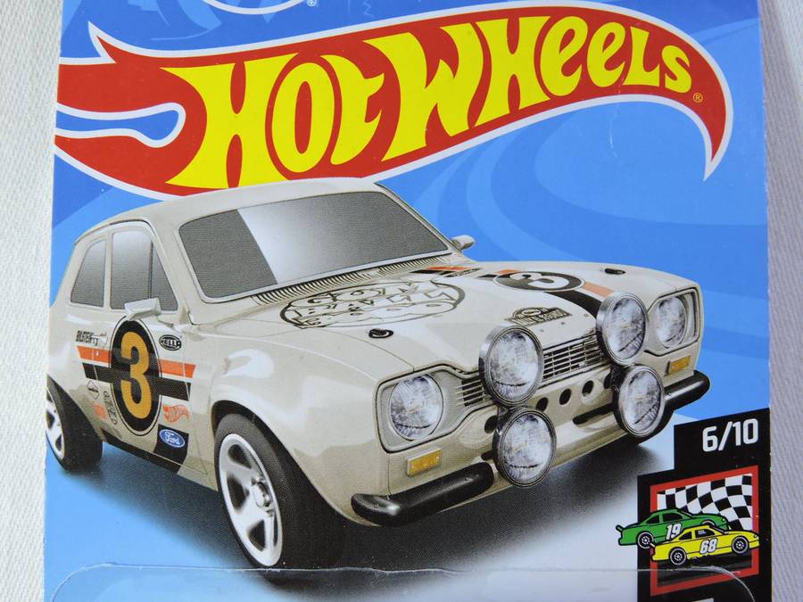Hot Wheels FORD ESCORT RS1600  ( Whit Gum Ball 3000 ) Long card