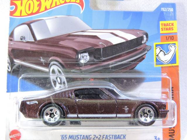 Hot Wheels FORD Mustang 2+2 Fastback ( Plum with white stripe )
