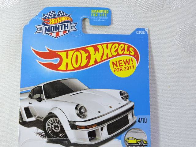 Hot Wheels PORSCHE 934.5 ( White )  Long Card