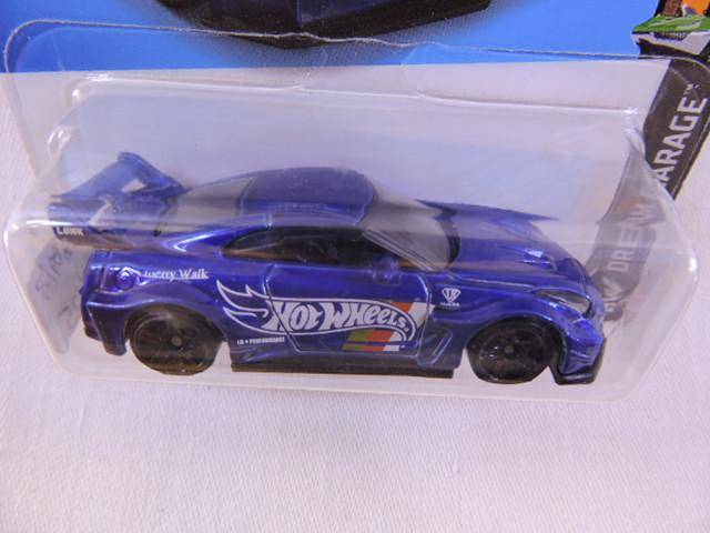 Hot Wheels NISSAN Silhouette Works GT-RR Ver 2  ( Blue ) Long card  Like Datsun