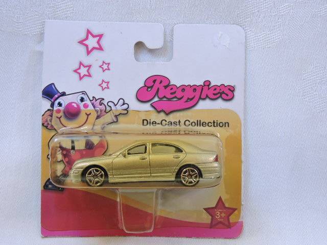 MERCEDES BENZ C- Class 320 ( Gold ) Like Hot Wheels