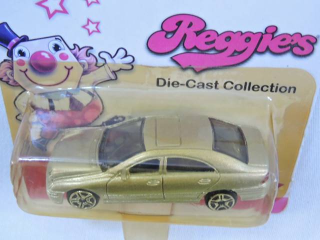 MERCEDES BENZ C- Class 320 ( Gold ) Like Hot Wheels