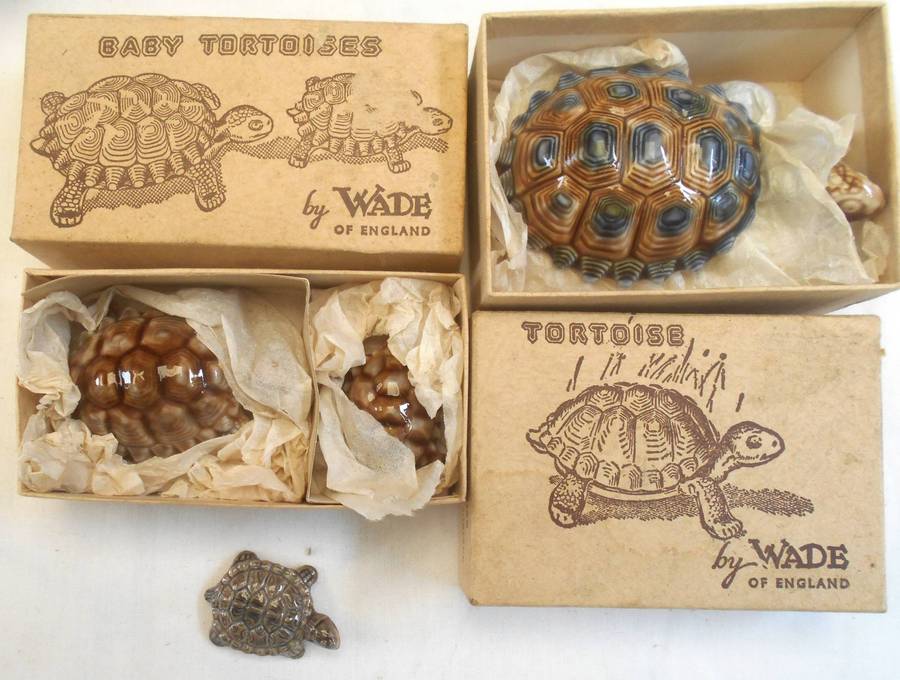 BOXED SETS OF WADE TORTOISES - LIDDED TORTOISE-MUM TORTOISE & BABY plus WHIMSIE TORTOISE