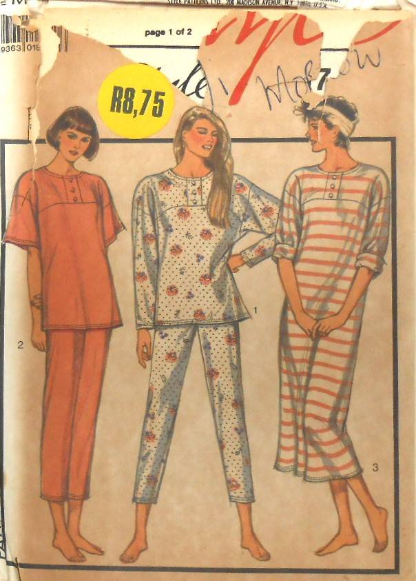 STYLE 1067 PJS & NIGHT SHIRT SIZE MEDIUM 12-14COMPLETE-UNCUT-F/FOLDED-ZIPLOC