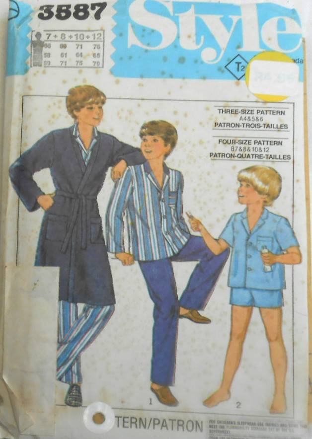 STYLE 3587 BOYS PJS & GOWN SIZE 7-8-10-12 YEARS COMPLETE-PART CUT-ZIPLOC