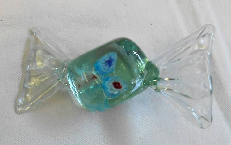 Huge 11.5 cm Vintage Glass Murano Sweet with Millefiori enamel flowers in perfect condition