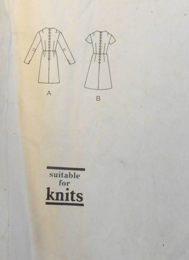 VOGUE 1004 VOGUE'S GUIDE TO THE PERFECT FIT OF FITTED GARMENTS SIZE 10 COMPLETE