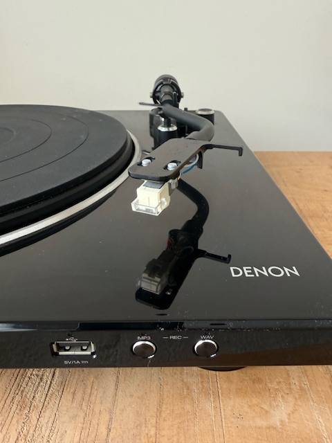 Denon DP-450USB Premium Belt-Driven Hi-Fi Turntable - Black