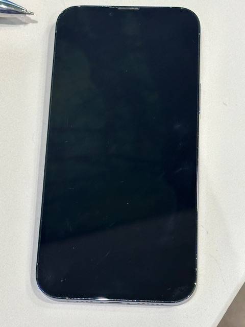 iphone 13 Pro Max 256 gig sierra blue