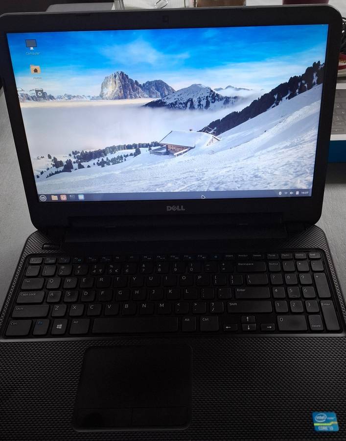 Dell Inspiron 3521 i3 2375M 1.5GHZ CPU 240GB Solid State Drive 4GB Ram Linux Mint Cinnamon