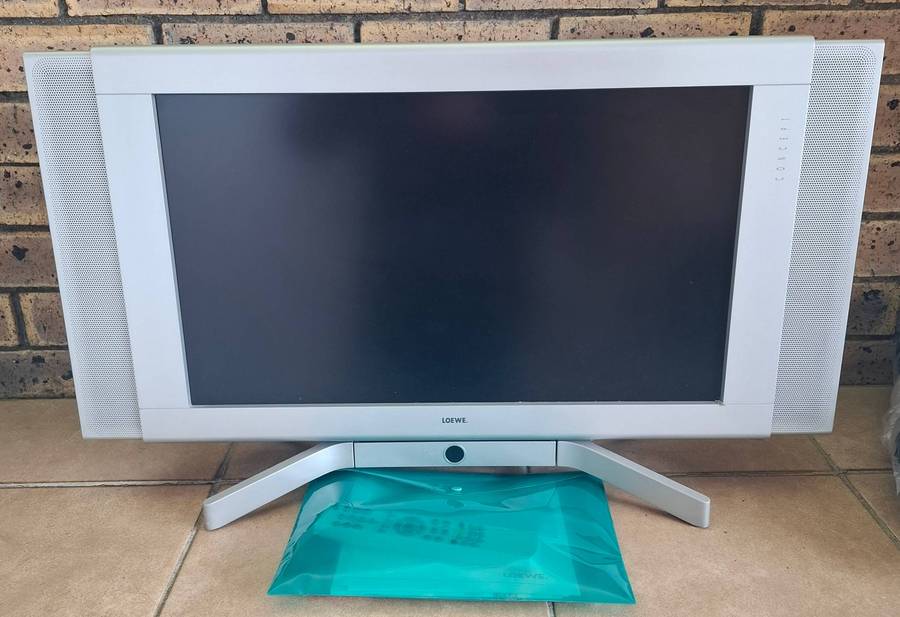 Loewe TV - Model L26 LCD