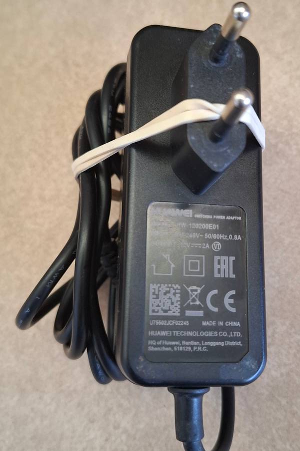 Huawei B525S-65A 300mbps WiFi Router With Wan and USB Port