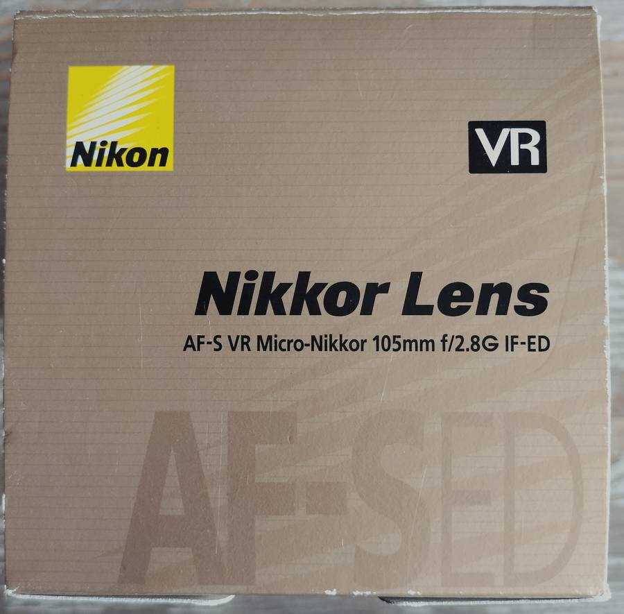 Vintage Nikon lens -  AF S VR Micro 105mm f2.8 G IF ED (MC9)