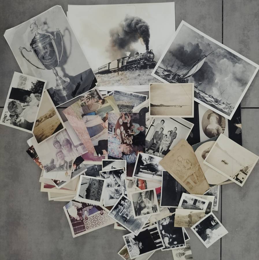 Vintage photographs (mix of 100+)