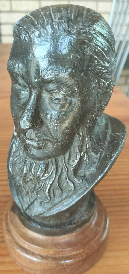 Paul Kruger bronze sculpture by Coert Steynberg (stands 22 cm high - base included)