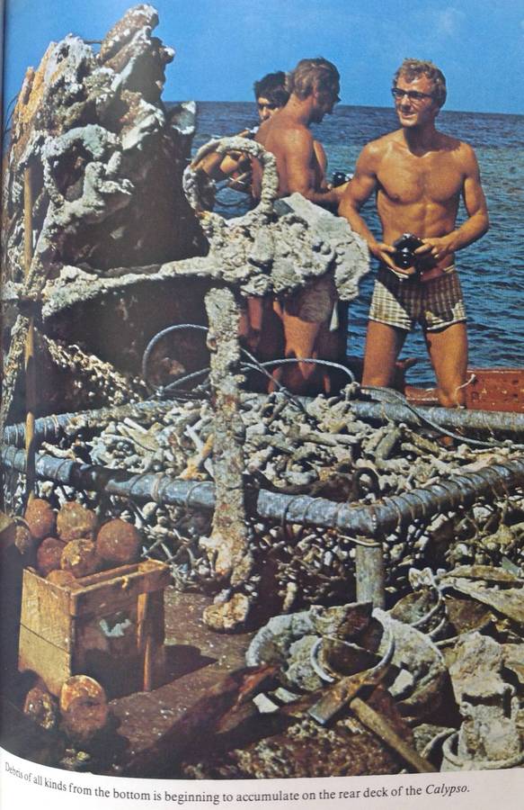Diving for Sunken Treasure by Jacques-Yves Cousteau and Philippe Diole
