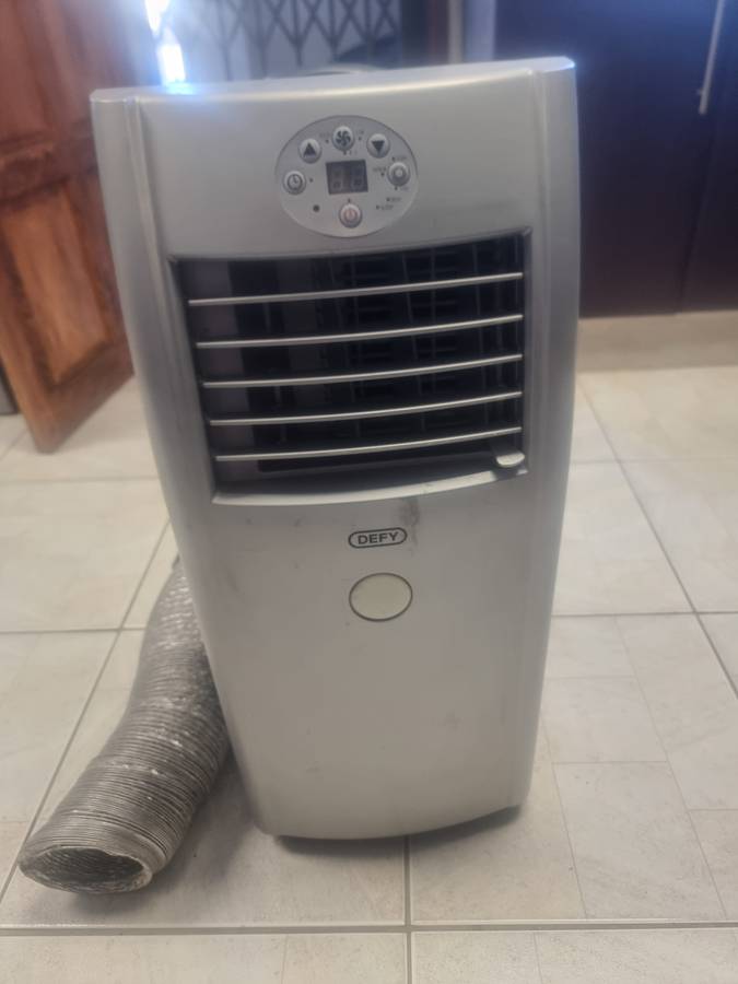 100% WORKING!! DEFY 9000btu Portable Aircon!! Heat function for Winter also!!!