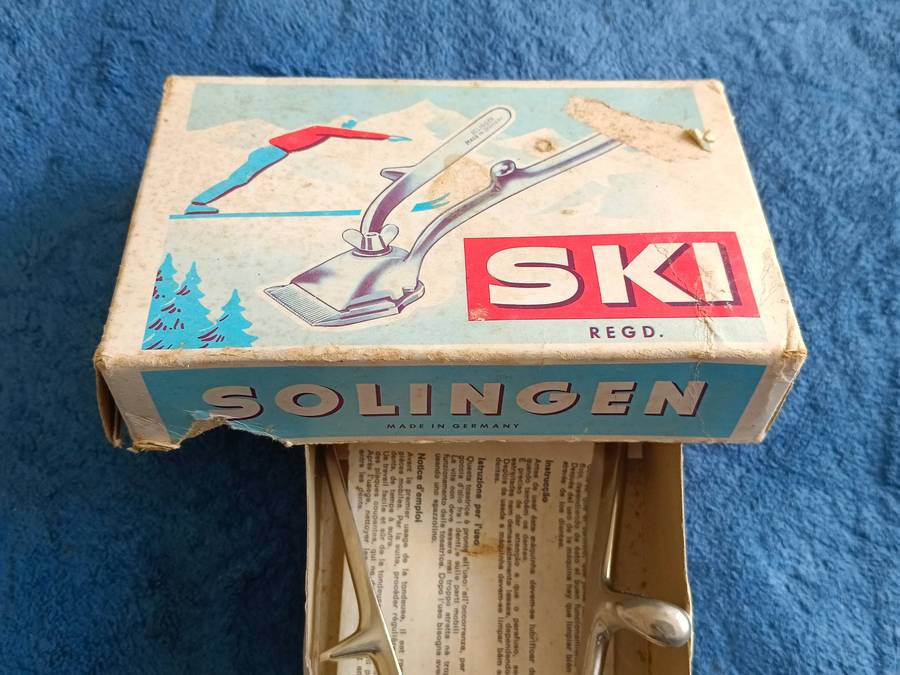 Lot of Vintage Barber Shop Items