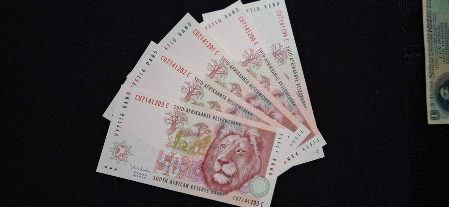 TT MBOWENI FIFTY RAND NOTE (LIONIMAGE) 5 IN SEQUENCE NO CU7141199 - CU7141203 UNCIRCULATED