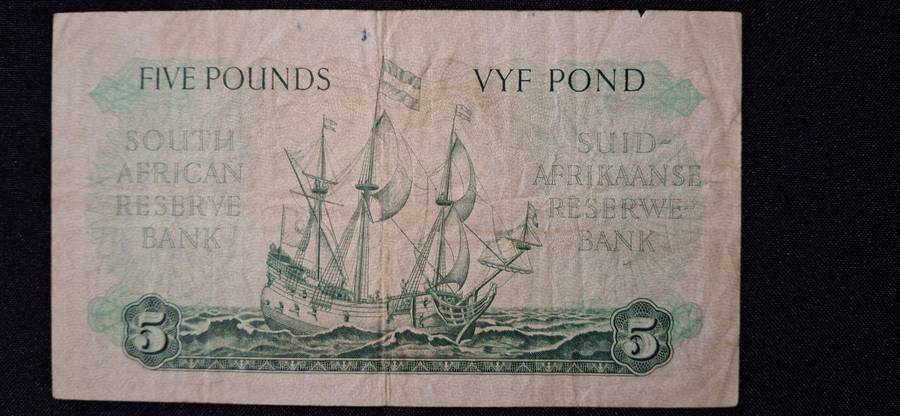 MH DE KOCK 5 POUND NOTE SERIAL NUMBER C45-309869-27 FEBRUARY 1956  CIRCULATED