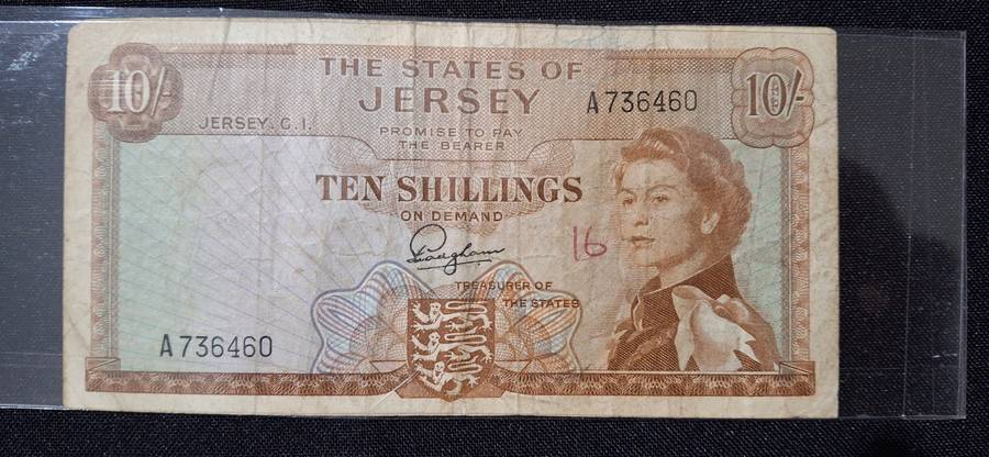 QUEEN ELIZABETH 11 STATES OF JERSEY  10 SHILLINGS NOTE NUMBER A736460 CIRCULATED SCARCE
