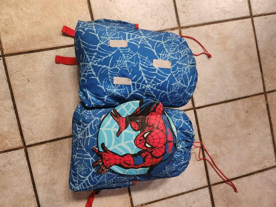 2x kids spiderman sleeping bags (as per pictures)