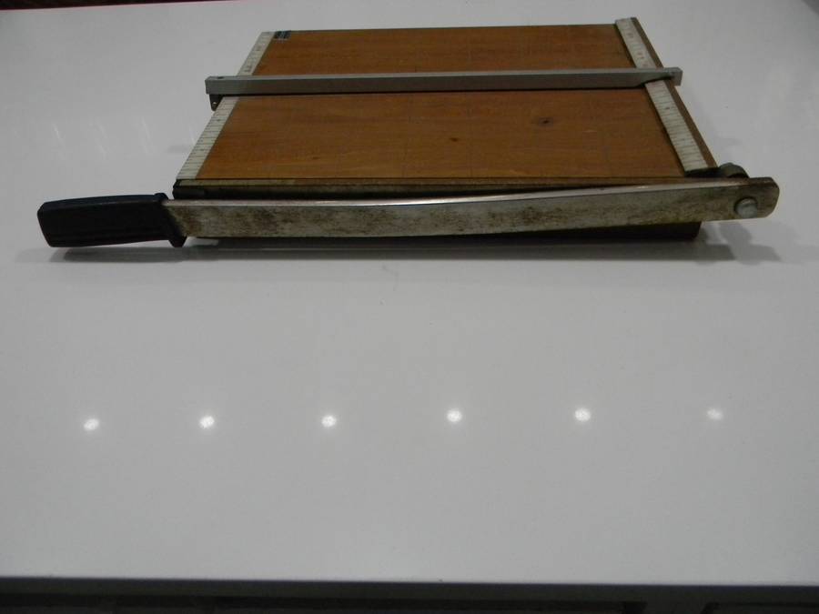 Vintage Lion Paper Trimmer Cutter