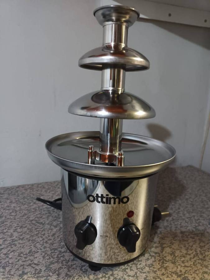 Stainless steel chocolate fountain
