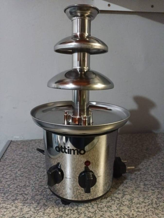 Stainless steel chocolate fountain
