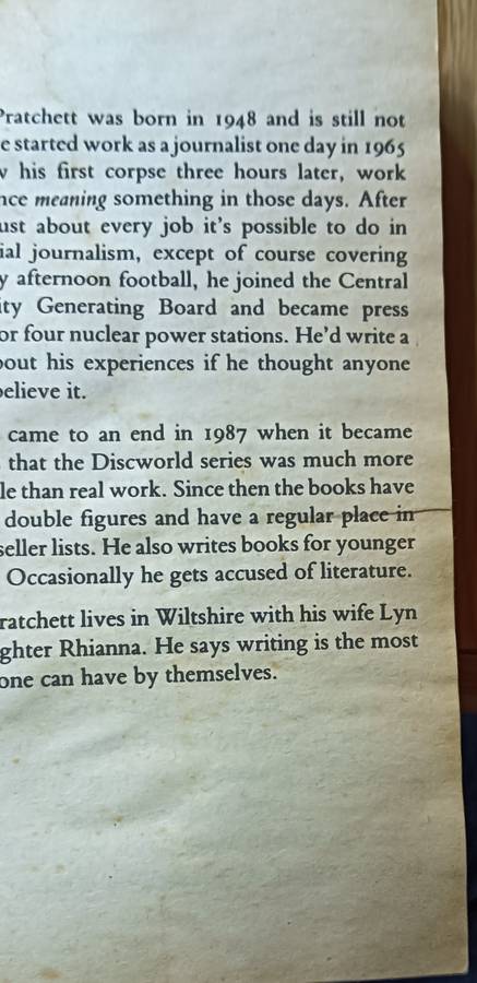 Maskerade - Terry Pratchett - Softcover - 381 pages