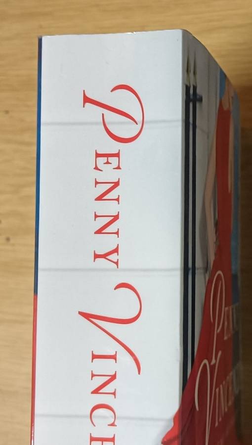 A Question of Trust - Penny Vencenzi - Softcover - 594 Pages