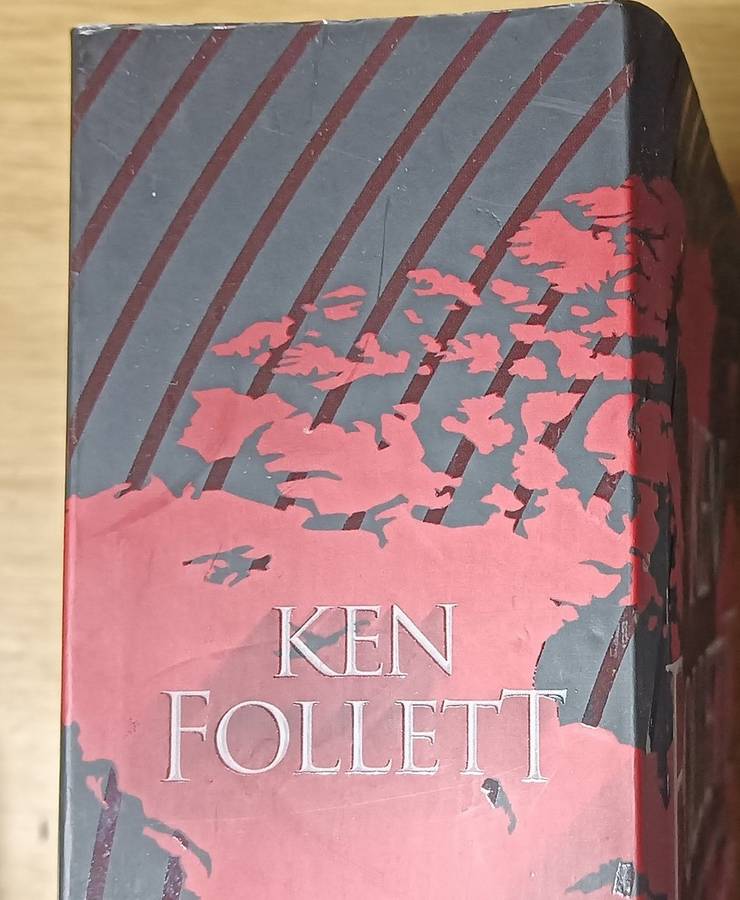 Never - Ken Follett - Softcover - 814 Pages
