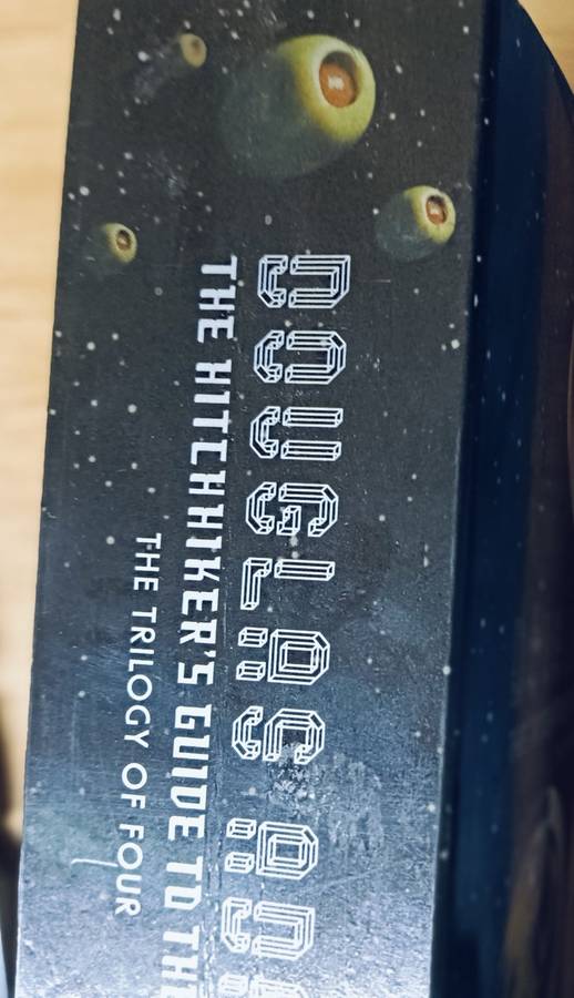 The Hitchhiker's Guide to the Galaxy - A Trilogy of Four - Douglas Adams - Softcover - 764 pages